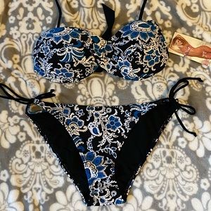 Black and blue printed bikini